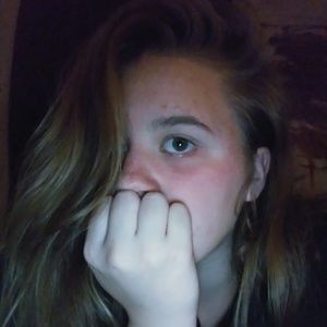 Meet your Posher, Lydia